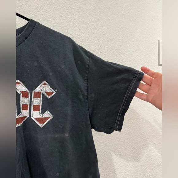 AC/DC 1980’s Tour Cropped Short Sleeve Americana Distressed Grey Shirt Size M/L - Picture 4 of 14